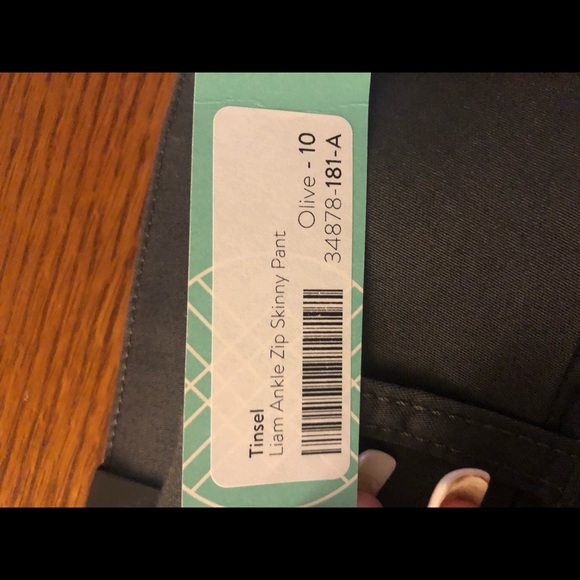 Skinny Pants - Picture 6 of 6